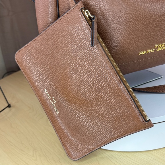 💥MARC JACOBS - Director Leather Hobo - 178U022 - Picture 4 of 6